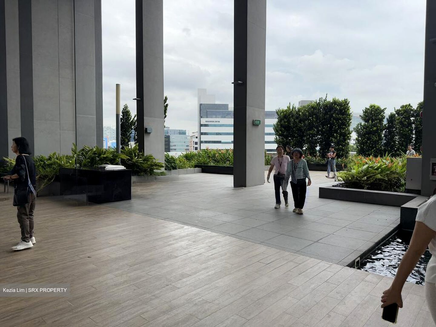 Arc 380 (D8), Office #498168091